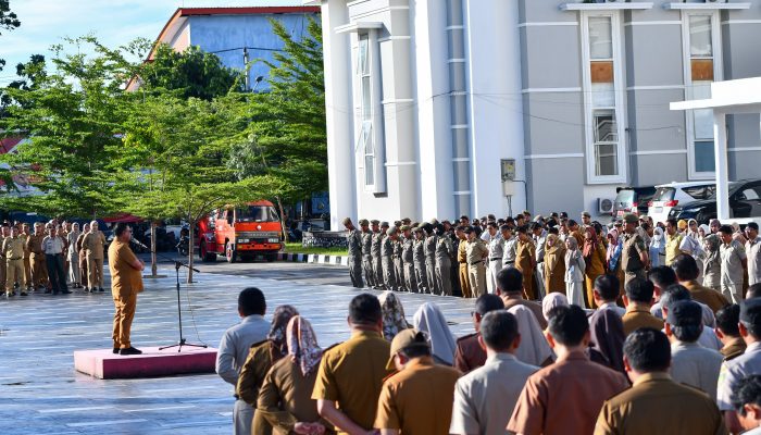 Jadi Pembina Apel Gabungan Pemkot, Pj Walikota Palopo Tekankan Ini Kepada ASN