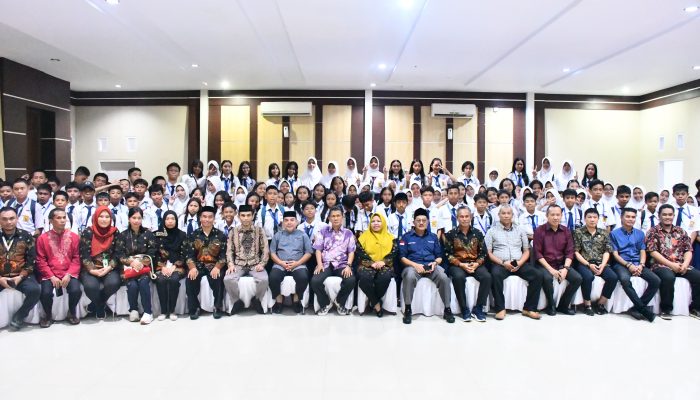 Asisten II Kota Palopo Terima 185 Rombongan Pelajar SMP YSP Singkole