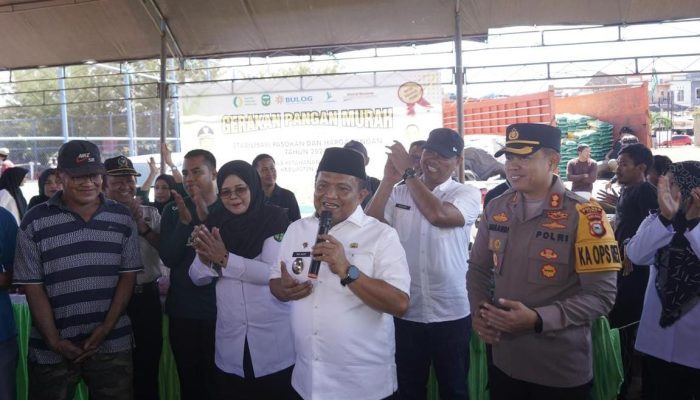 Kawal Stabilitas Harga Dan Ketersediaan Stok Bapokting, Kapolres Luwu Hadiri Gerakan Pangan Murah