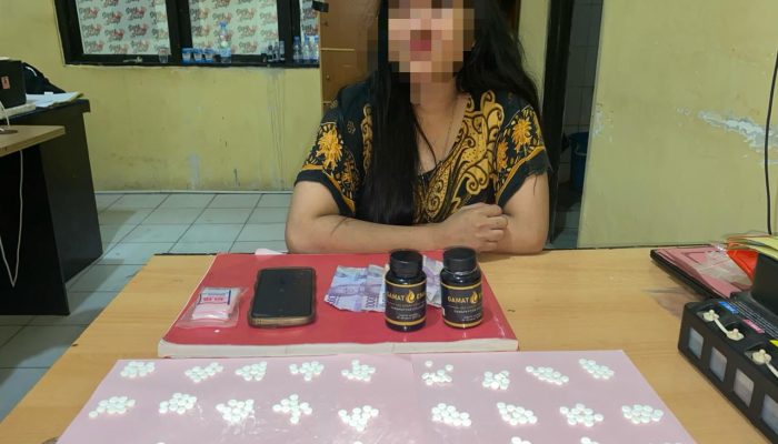 Edarkan Obat THD, Satresnarkoba Polres Luwu Amankan Seorang Wanita di Larompong Selatan