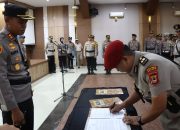Kapolres Palopo Laksanakan Upacara Sertijab Kabag dan Kasat