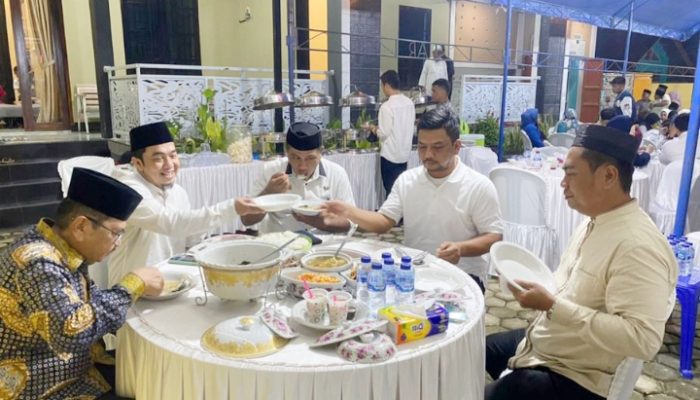 Tampak Akrab, Sejumlah Bakal Calon Walikota Duduk Semeja di Acara Bukber di Songka Palopo