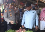 Jelang Idul Fitri, Pj Wali kota Palopo Bersama Kapolres Lakukan Operasi Pasar Pemantauan Harga Bahan Pokok