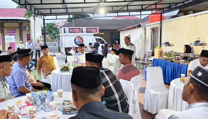 Rasa Syukur atas Kenaikan Pangkat dan Gelar Dokter Anaknya, Wakapolres Luwu Utara Gelar Buka Puasa Bersama