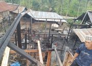 Dua Rumah Warga Dilahap Si Jago Merah di Hoyane Seko, Kapolres Sampaikan Keprihatinan Mendalam Atas Peristiwa Itu