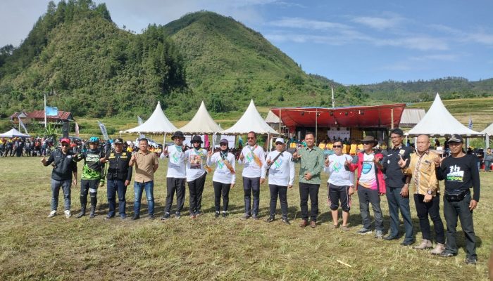 Wonderful Rongkong Resmi Dibuka, Bupati Luwu Utara : Kegiatan Ini Menyatukan Semua Elemen