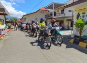 Gunakan Motor Trail, Polres Palopo kembali distribusikan bantuan Logistik pada korban banjir dan Longsor di Luwu