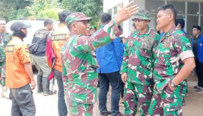 Gunakan Helikopter, Ops Korem 141/Tp Didampingi Dandim 1403/Palopo Kunjungi Terdampak Bencana di Latimojong