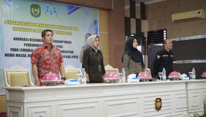 Asisten III Setda Kota Palopo Buka Acara Pendampingan PHA dan Evaluasi Kota Layak Anak Tahun 2024