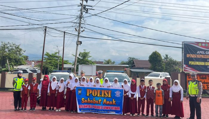 Perkenalkan Fasilitas Polri kepada Siswa SD, Satlantas Polres Luwu Utara Gelar Kegiatan Polisi Sahabat Anak