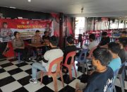 Dekatkan Diri Polri dengan Masyarakat, Polda Sulsel Gelar Minggu Kasih di Warkop 51 Makassar