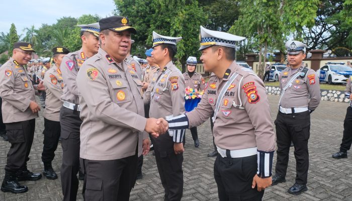 Sukses Jalankan Tugas di KTT WWF Ke-10 Bali, 150 Personil Ditlantas Polda Sulsel Disambut Upacara