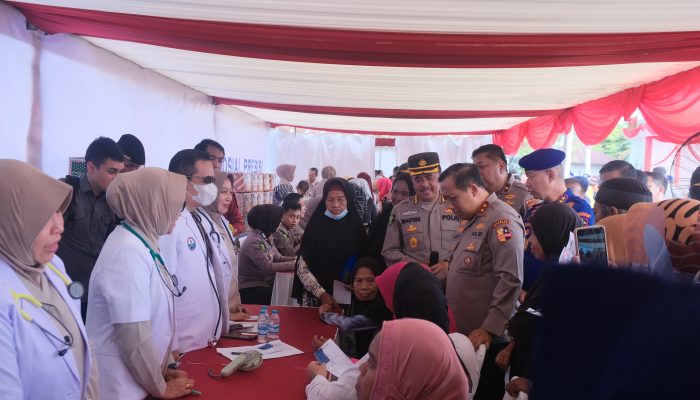 Peringati HUT Bhayangkara ke-78 dan Rakernis Baharkam Polri, Wakapolda Sulsel Hadiri Bakti Sosial dan Bakti Kesehatan