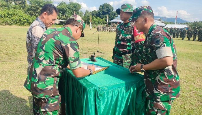 Kapoksahli Pangdam XIV/Hsn Pimpin Upacara Penutupan Program Kerjasama Pemda Bersama TMMD Ke-120