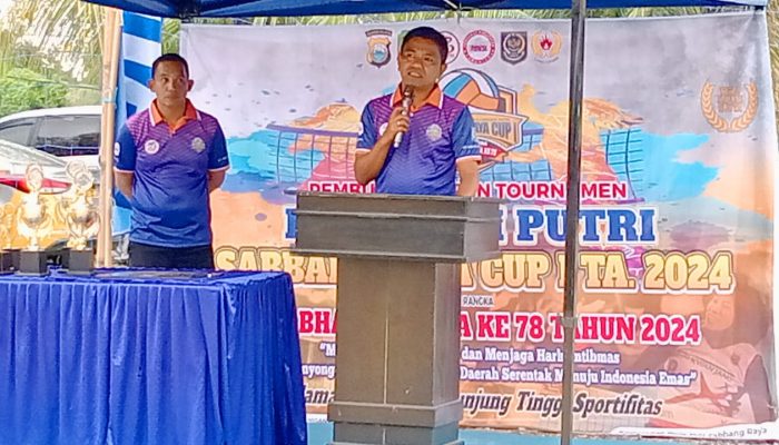 Kapolres Luwu Utara Resmikan Lapangan Bola Voli Polsek Sabbang Wira Satya Harjuna