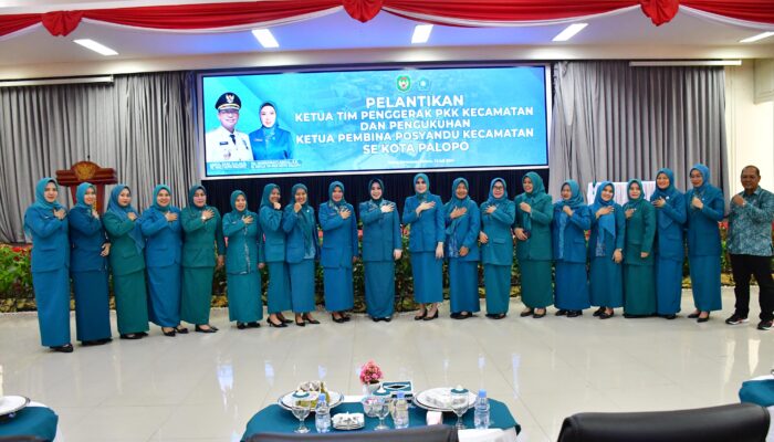 Pj. Ketua TP PKK Kota palopo Lantik Ketua TP PKK Kecamatan dan Kukuhkan Ketua Pembina Posyandu Kecamatan