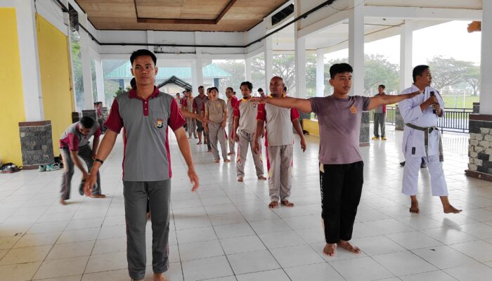 Jaga Kesehatan Personil, Polres Luwu Utara Gelar Tes Kesamaptaan Jasmani dan Beladiri Berkala