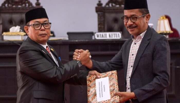 Hadiri Rapat Paripurna DPRD Luwu Utara, Pj Sekda Sampaikan 8 Misi Pembangunan RPJMD
