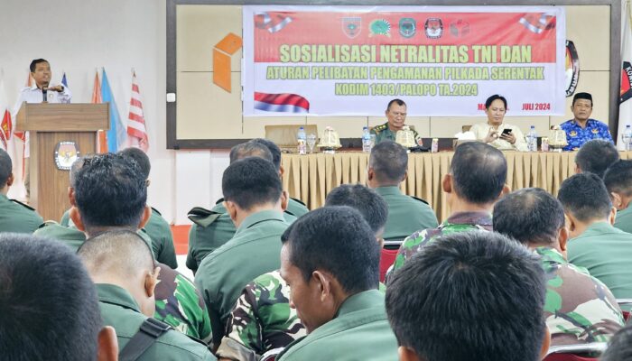 Dihadapan Puluhan Anggota TNI, Ketua Bawaslu Luwu Utara Ajak Awasi dan Sukseskan Pemilihan Serentak Tahun 2024