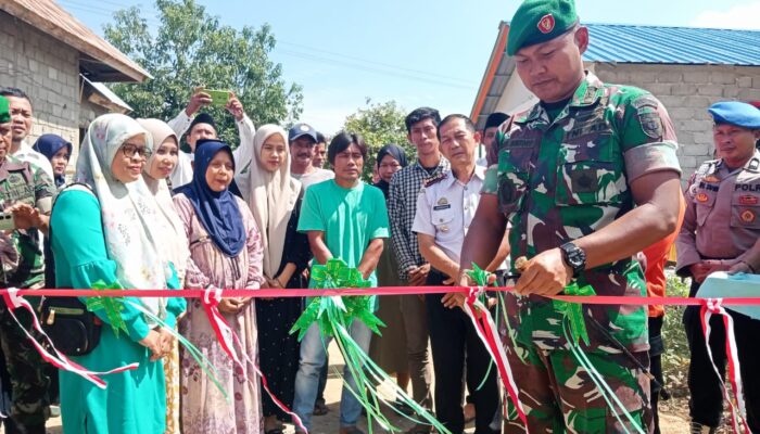 Dandim 1403 Palopo Serahkan 8 unit rumah Huntap kepada korban Banjir Bandang di Kecamatan Suli