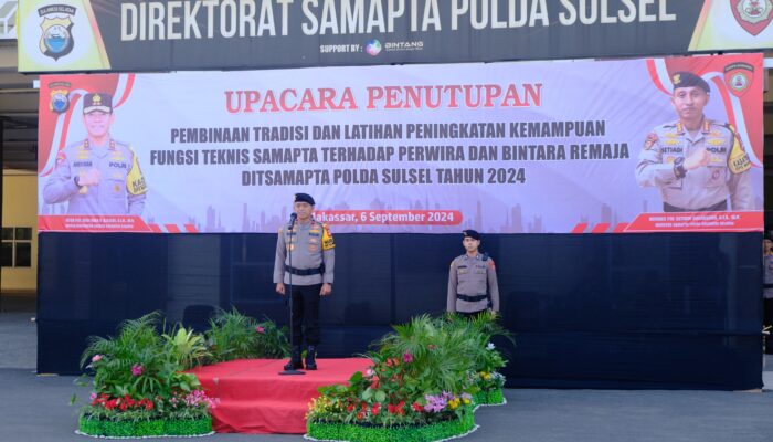 Wakapolda Sulsel Pimpin Penutupan Pembinaan Tradisi dan Latihan Peningkatan Kemampuan Samapta