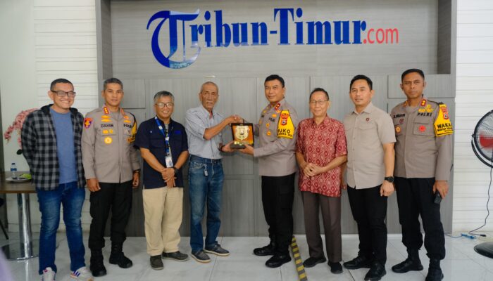 Didampingi PJU, Kapolda Sulsel Laksanakan Kunjungan Silaturahmi ke Kantor Tribun Timur Makassar