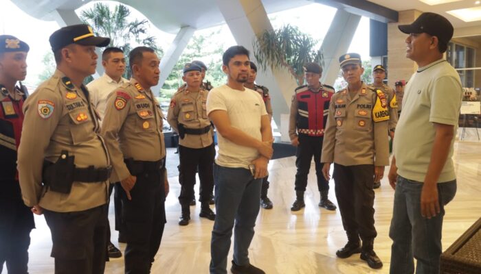 Didampingi Wakapolres, Kapolres Luwu Utara Cek Lokasi Debat Kandidat dan Pastikan Pengamanan 3 Lapis