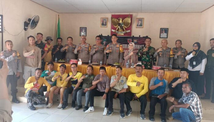 Jumat Curhat di Kantor Camat Malbar, Wakapolres Luwu Utara Sampaikan Hal ini Ke Masyarakat