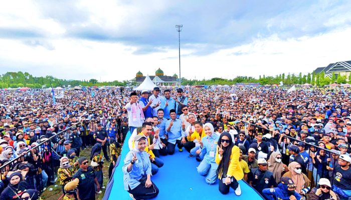 Puluhan Ribu Simpatisan Hadiri Kampanye Akbar Paslon nomor urut 2 Pata-Dhevy