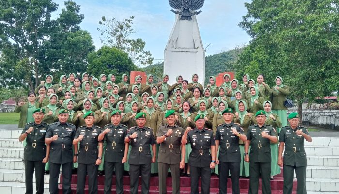 Hari Juang TNI AD Ke-79, Kasdim 1403/Palopo Bersama Perwira Staf Ziarah Ke Makam Pahlawan Palopo