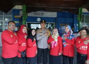 Kapolda Sulsel Tinjau Program Makan Siang Gratis di SMPN 1 Makassar