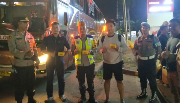 Pastikan Kondisi Harkamtibmas Natal dan Tahun Baru, Kapolres Palopo Pimpin Patroli Dialogis