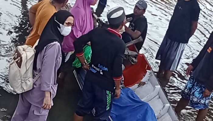 Nelayan Asal Desa Benten Ditemukan Meninggal Diatas Perahu Miliknya di Muara Teluk Bone Desa Takkalala