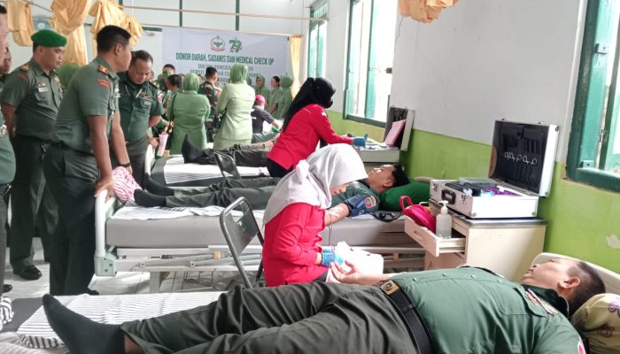 Peringati HUT Persit Kartika Chandra Kirana ke-79, Kodim 1403 Palopo Bekerjasama PMI dan Klinik Pratama TNI-AD Gelar Bhakti Sosial