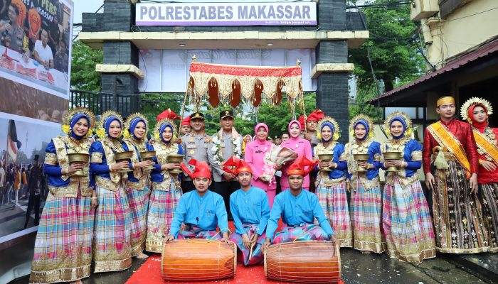 Kapolda Sulsel Berikan Arahan Kepada Personel Saat Berkunjung di Polrestabes Makassar