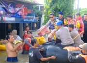 Tinjau Lokasi Banjir di Antang, Kapolda Sulsel Salurkan Bantuan untuk Warga Terdampak