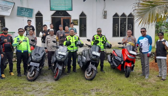 Kapolres Palopo Bersama Komunitas Motor N’Max Laksanakan Cooling System di Masjid Nurul Ihsan