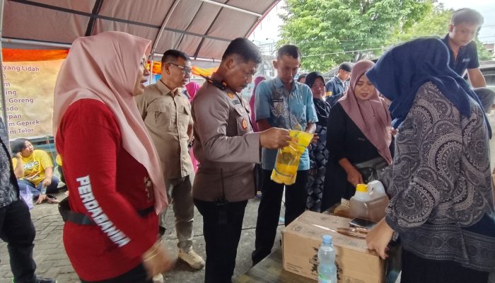 Pemkot Bersama Polres Palopo Lakukan Pemantauan Harga Bahan Pokok dan Operasi Pasar Murah di PNP