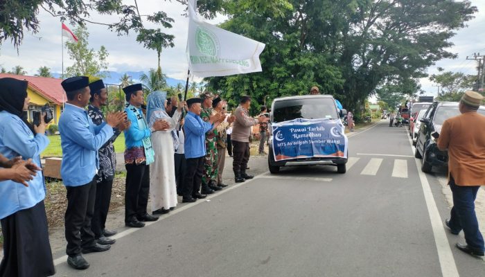 Sambut Ramadan, BKPRMI Kecamatan Mappedeceng Gelar Pawai Tarhib Ramadan