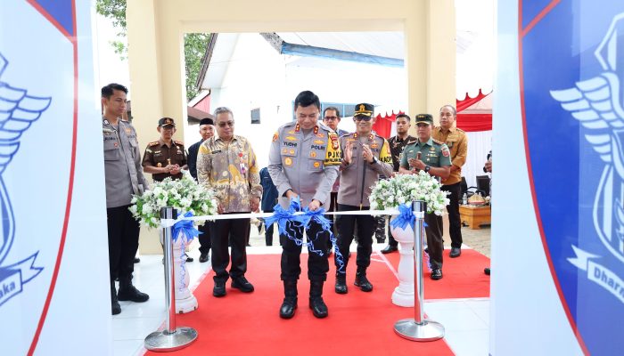 Kunjungi Polres Kepulauan Selayar, Kapolda Sulsel Resmikan Gedung Pelayanan dan Sampaikan Arahan Strategis