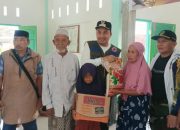Bupati Luwu Utara Tinjau Korban Banjir dan Beri Bantuan Logistik di Desa Beringin Jaya