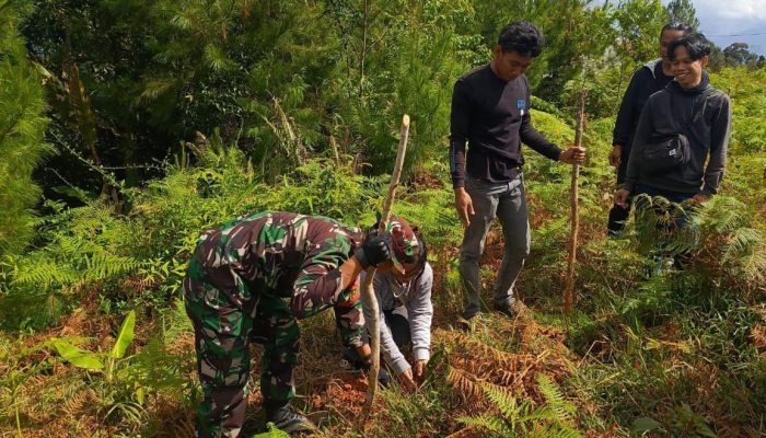 Koramil 1403/05 Bastem Laksanakan Karya Bakti Penanaman Pohon di Desa Salubua