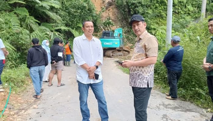 Pj. Wali Kota Palopo Drs. H. Firmanza Tinjau Titik Longsor di Latuppa