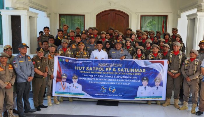 HUT Satpol PP ke-75 dan Satlinmas ke-65, Bupati Luwu Lepas Rombongan Satpol PP dan Satlinmas Ke Wajo