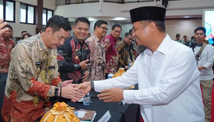 Pj. Walikota Palopo Hadiri Dedicated Team Meeting Forum Pinisi Sultan 2025 di Kantor Gubernur Sulsel