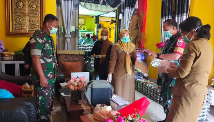 Koramil 1403/15 Malili Pantau Distribusi Makan Siang Gratis untuk Siswa di Malili