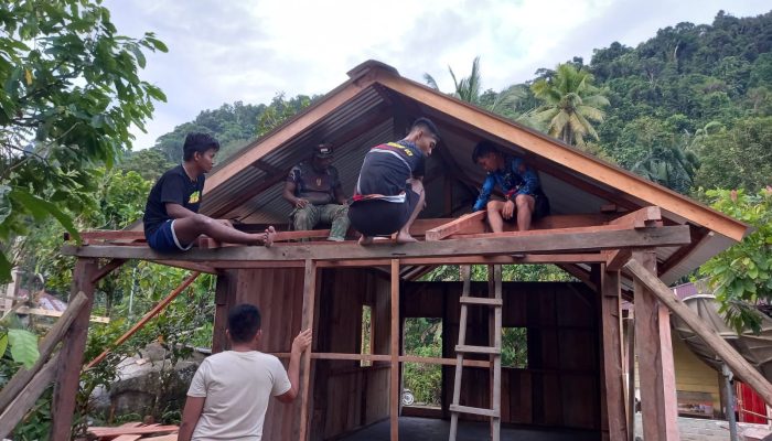 Satgas TMMD ke-124 Kodim 1403/Palopo Terus Rehab Rumah Tidak Layak Huni di Desa Pincara