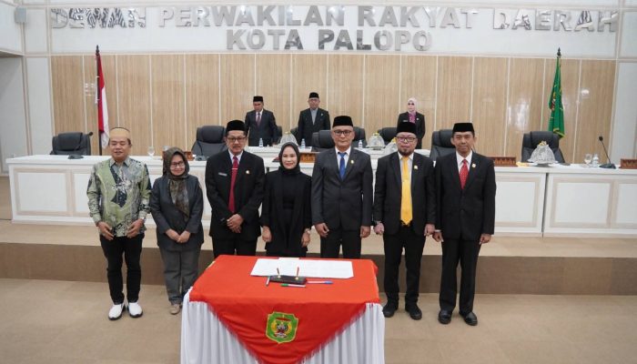 Sekda Kota Palopo Hadiri Paripurna DPRD Penetapan Paslon Wali Kota dan Wakil Wali Kota Palopo Terpilih