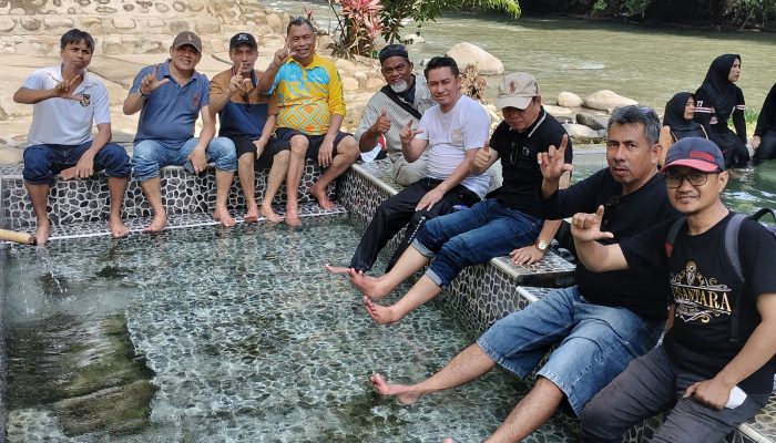 Kadis Dukcapil se-Sulsel Nikmati Wisata Permandian Air Panas Pincara