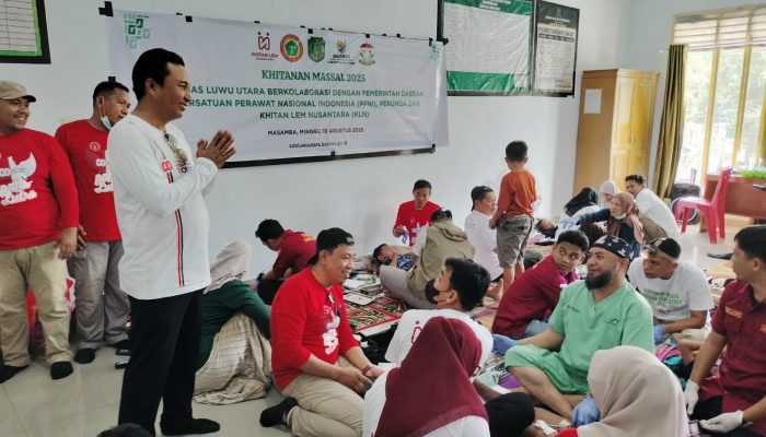 Bupati Luwu Utara Pantau Khitanan Massal Gratis di Kantor Baznas